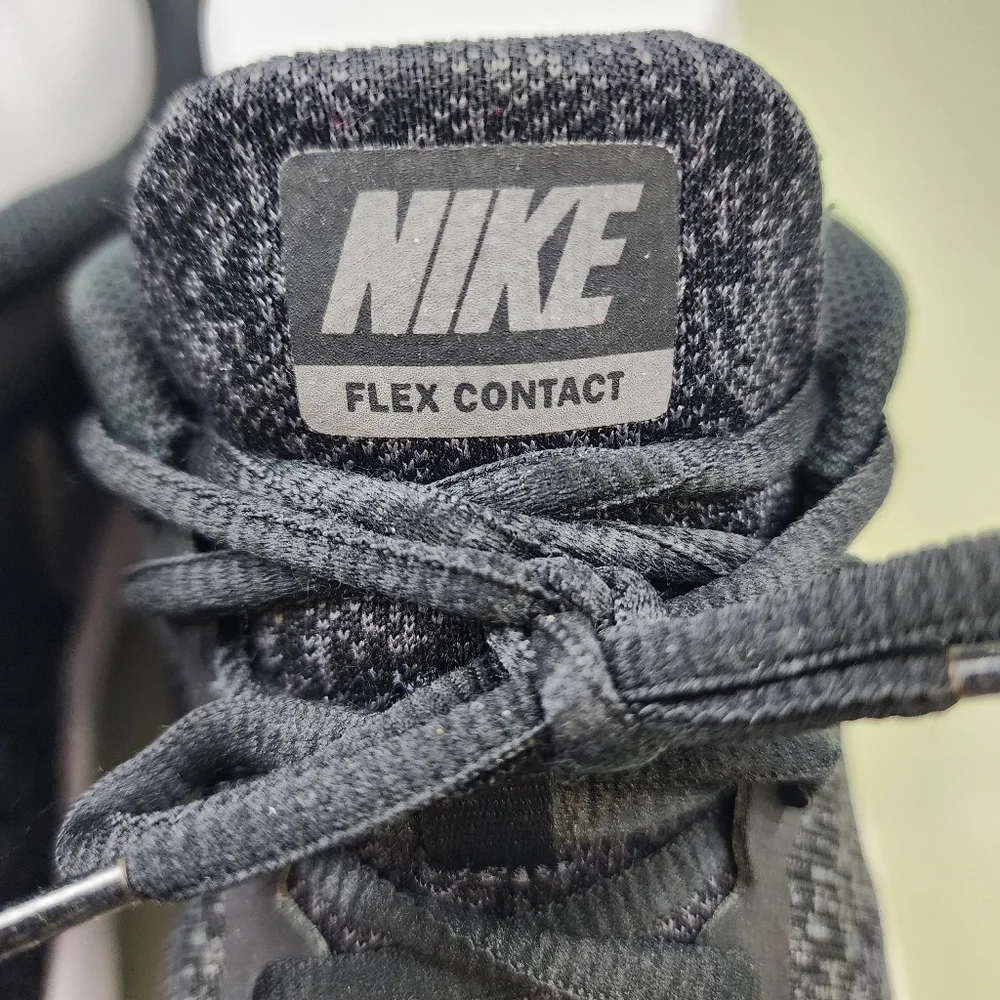 Nike Black and Gray Knit Trainer Sneakers Flex Contact Chunky 5Y - Picture 3 of 9